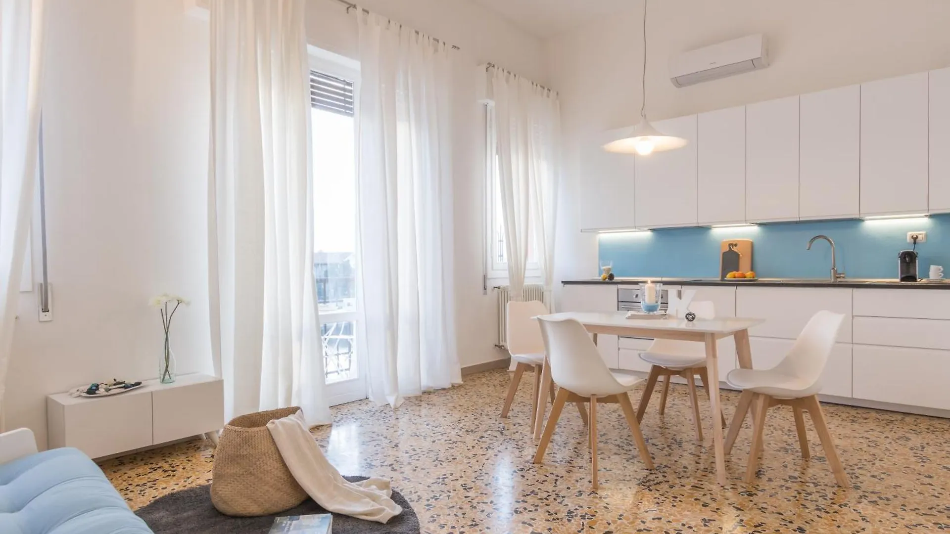Palazzo Spada - Appartamento Con Balcone Vista Fiume In Centro Codigoro