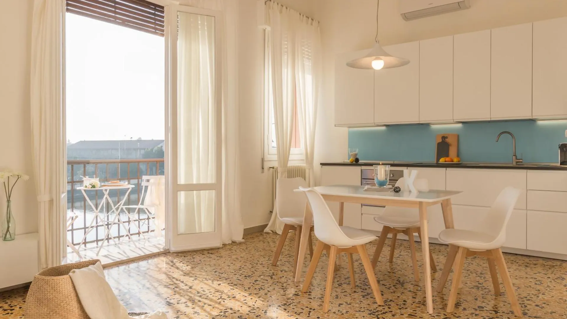 Palazzo Spada - Appartamento Con Balcone Vista Fiume In Centro Codigoro