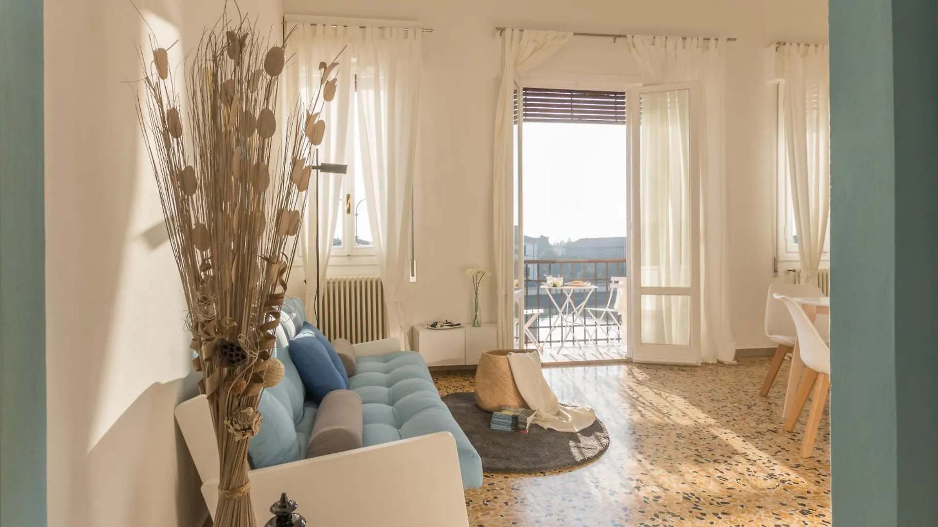 Palazzo Spada - Appartamento Con Balcone Vista Fiume In Centro Codigoro Apartment